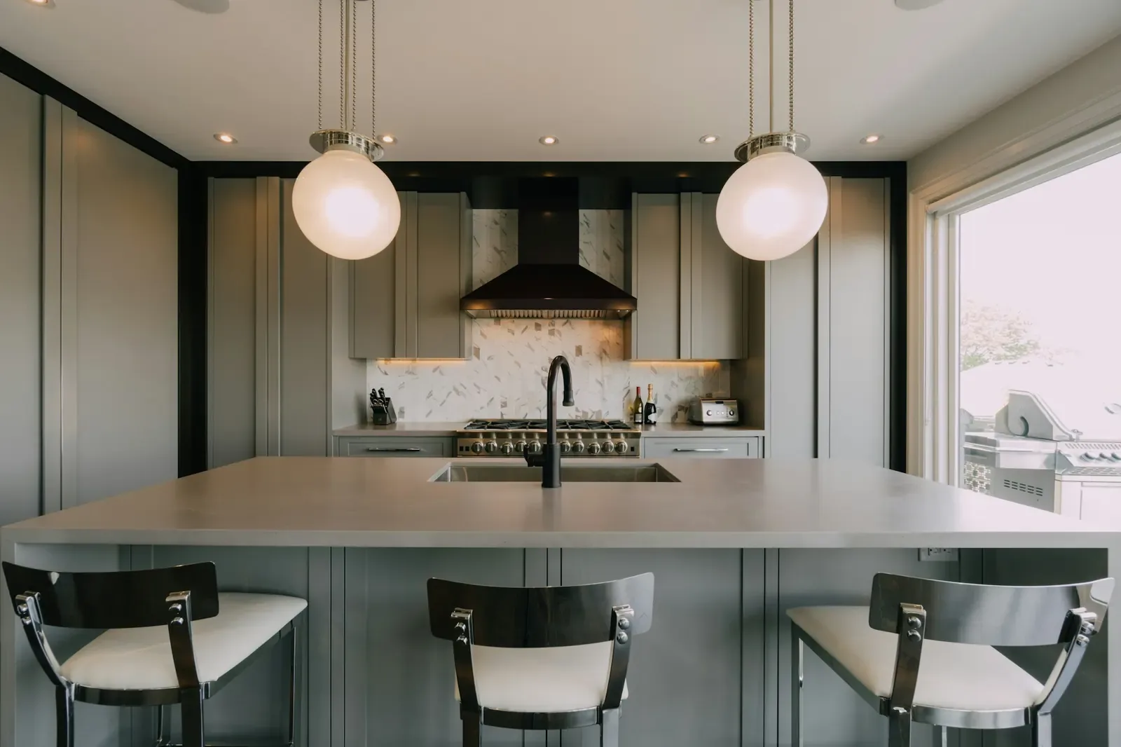 Kitchen lighting & power